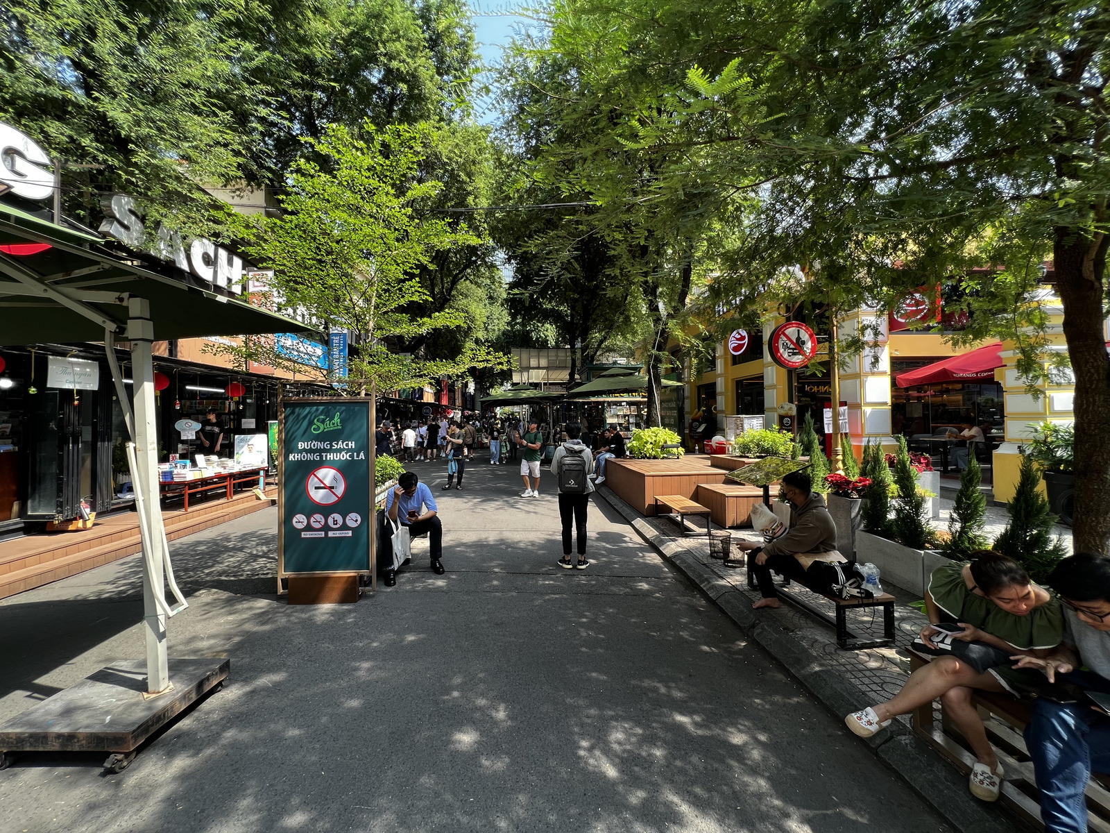Picture Vietnam Saigon 2024-01 194 - Car Rental Saigon