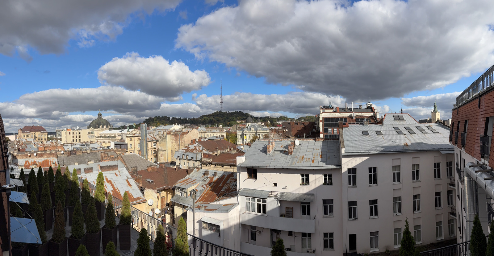 Picture Ukraine Lviv Ruis Hotel 2024-10 8 - Shopping Mall Ruis Hotel