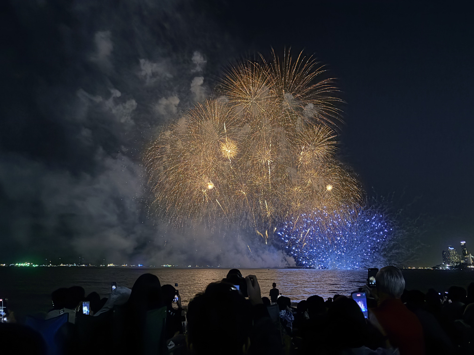 Picture Thailand Pattaya Fireworks 2024-12 19 - Picture Fireworks