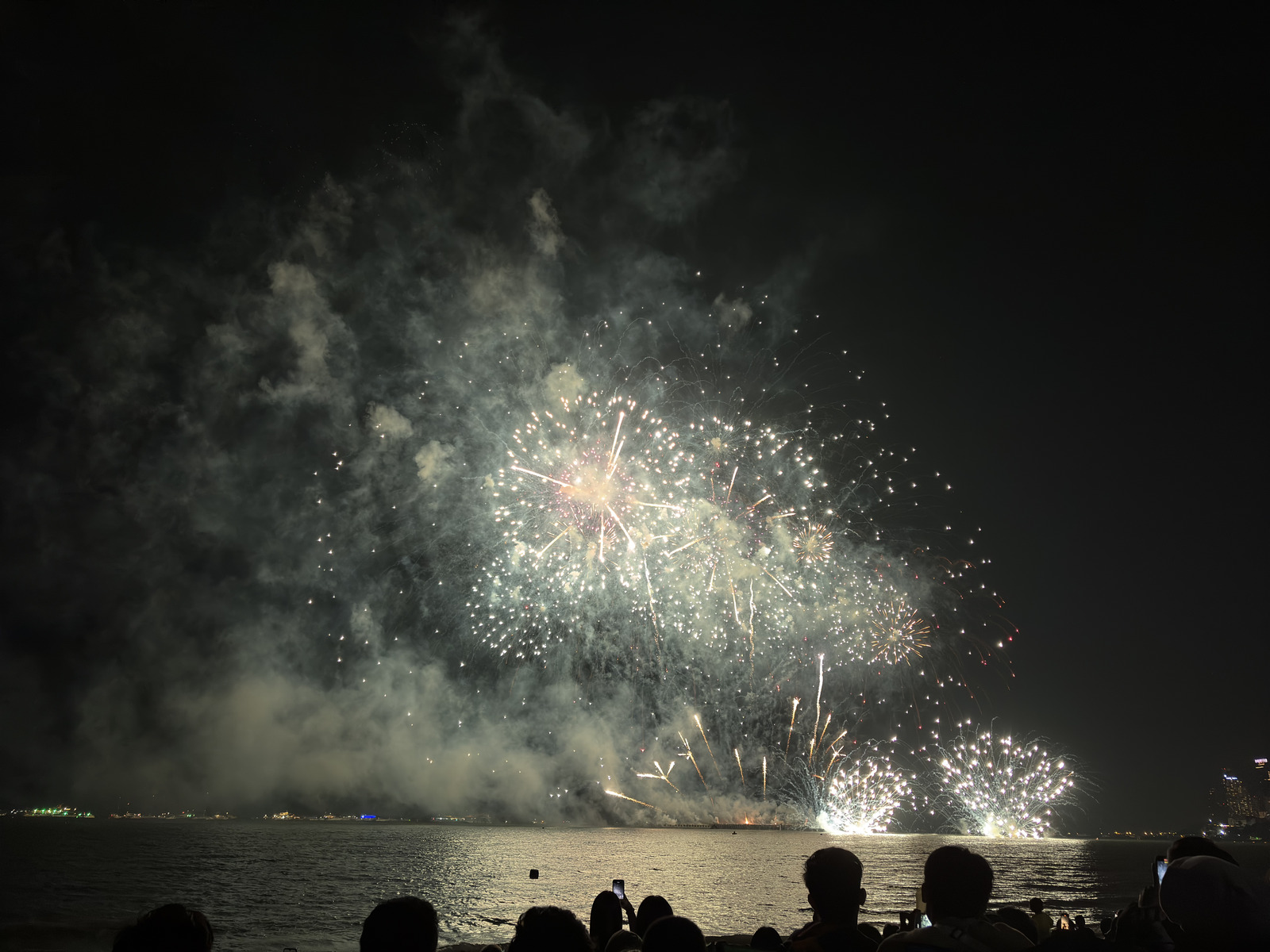 Picture Thailand Pattaya Fireworks 2024-12 80 - Visit Fireworks