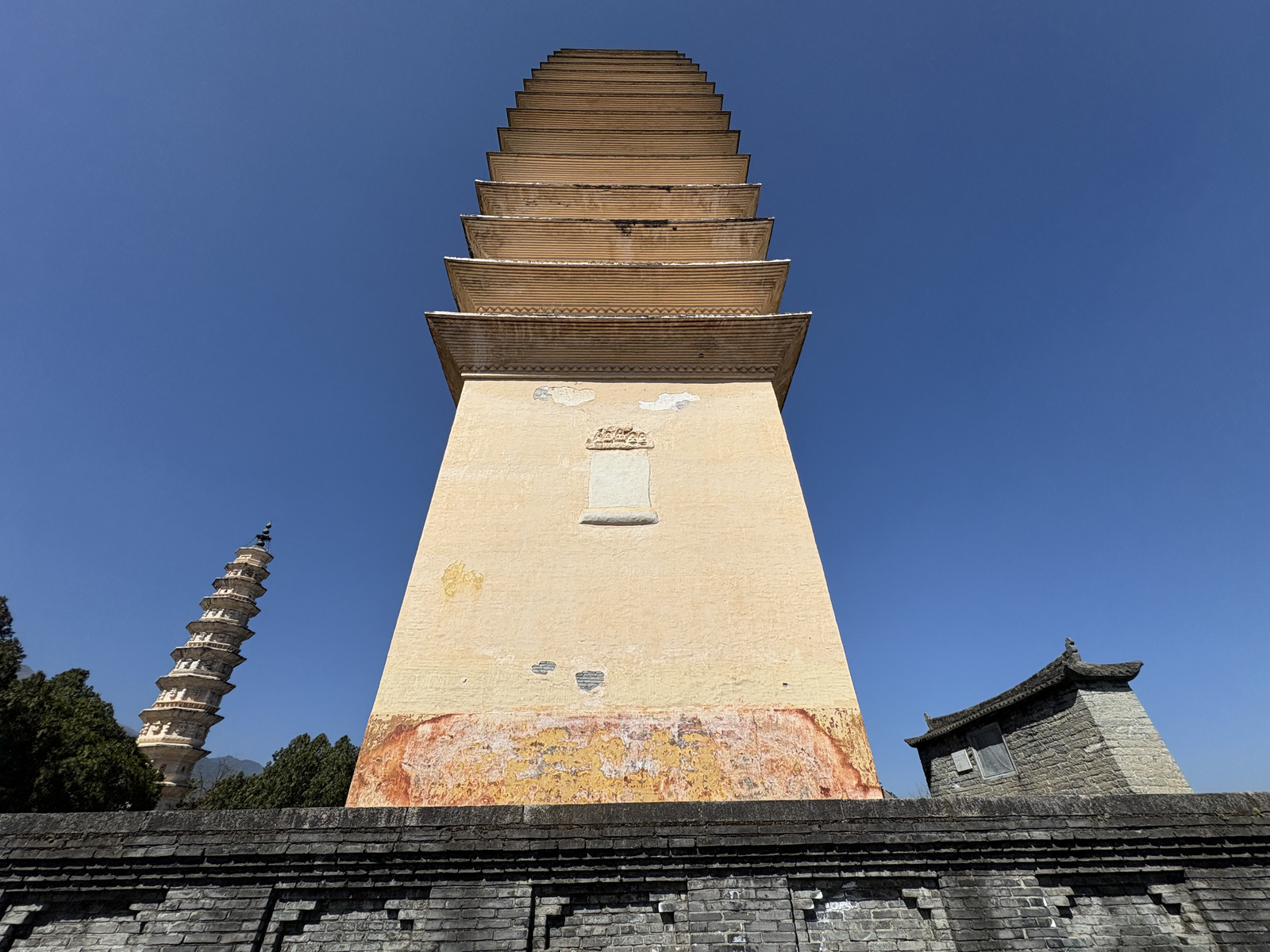 Picture China Dali Three pagodas 2026-01 5 - Pictures Three pagodas