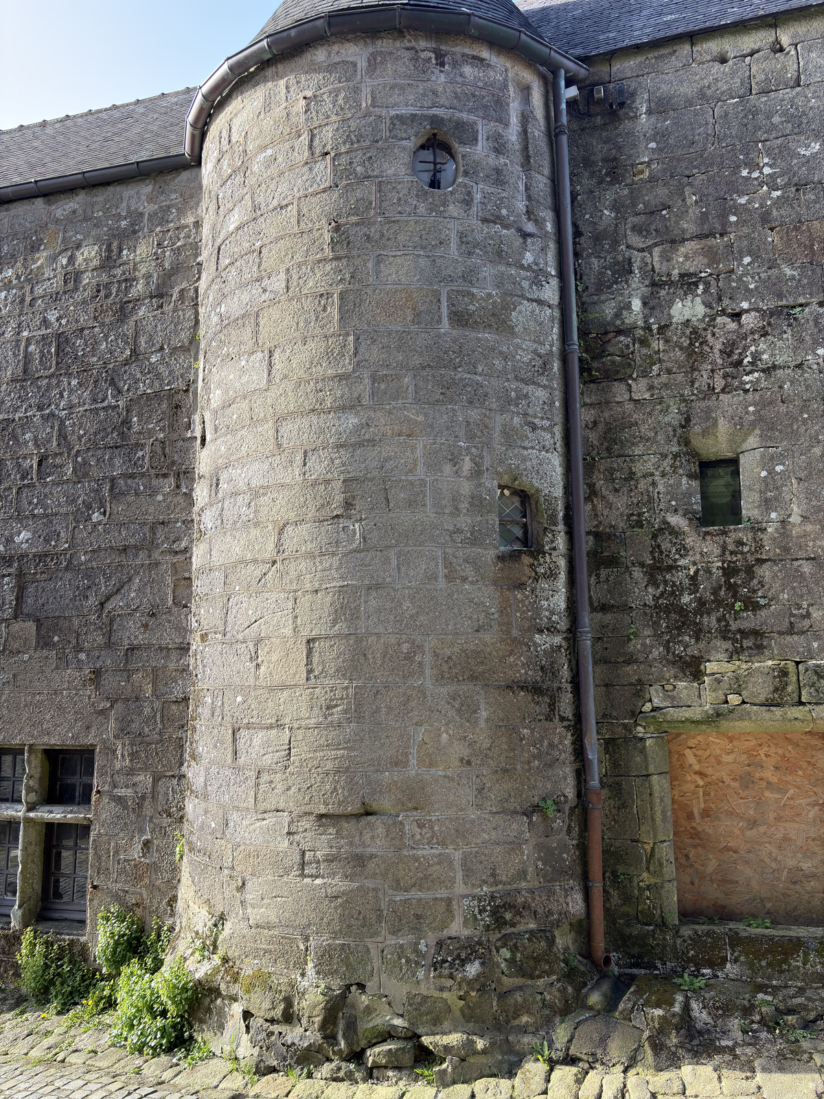 Picture France Locronan 2026-04 27 - Road Locronan