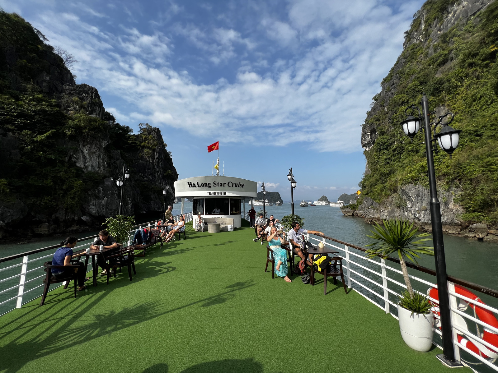 Picture Vietnam Ha Long Bay 2024-01 39 - Tourist Ha Long Bay