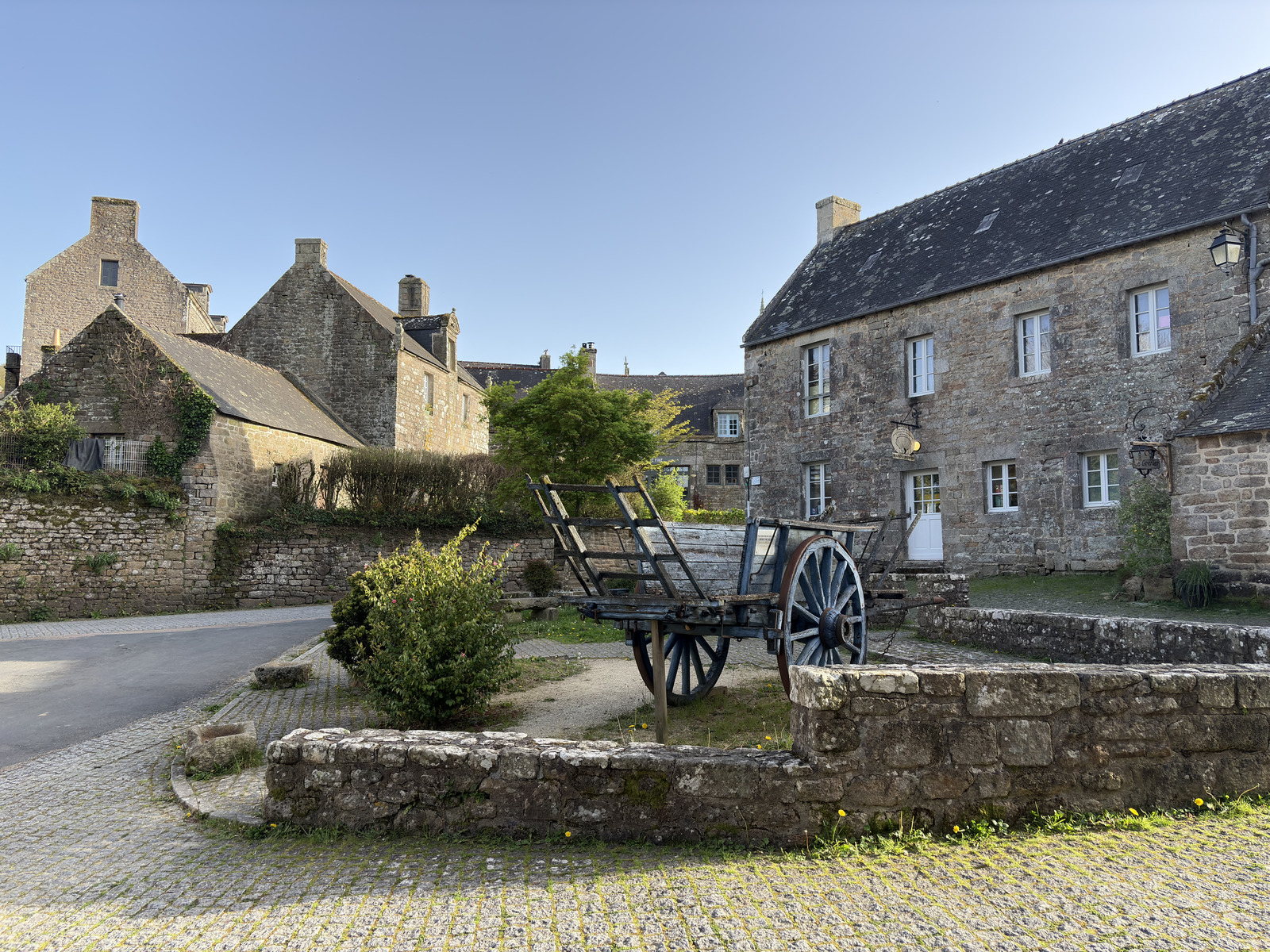 Picture France Locronan 2026-04 94 - Discover Locronan