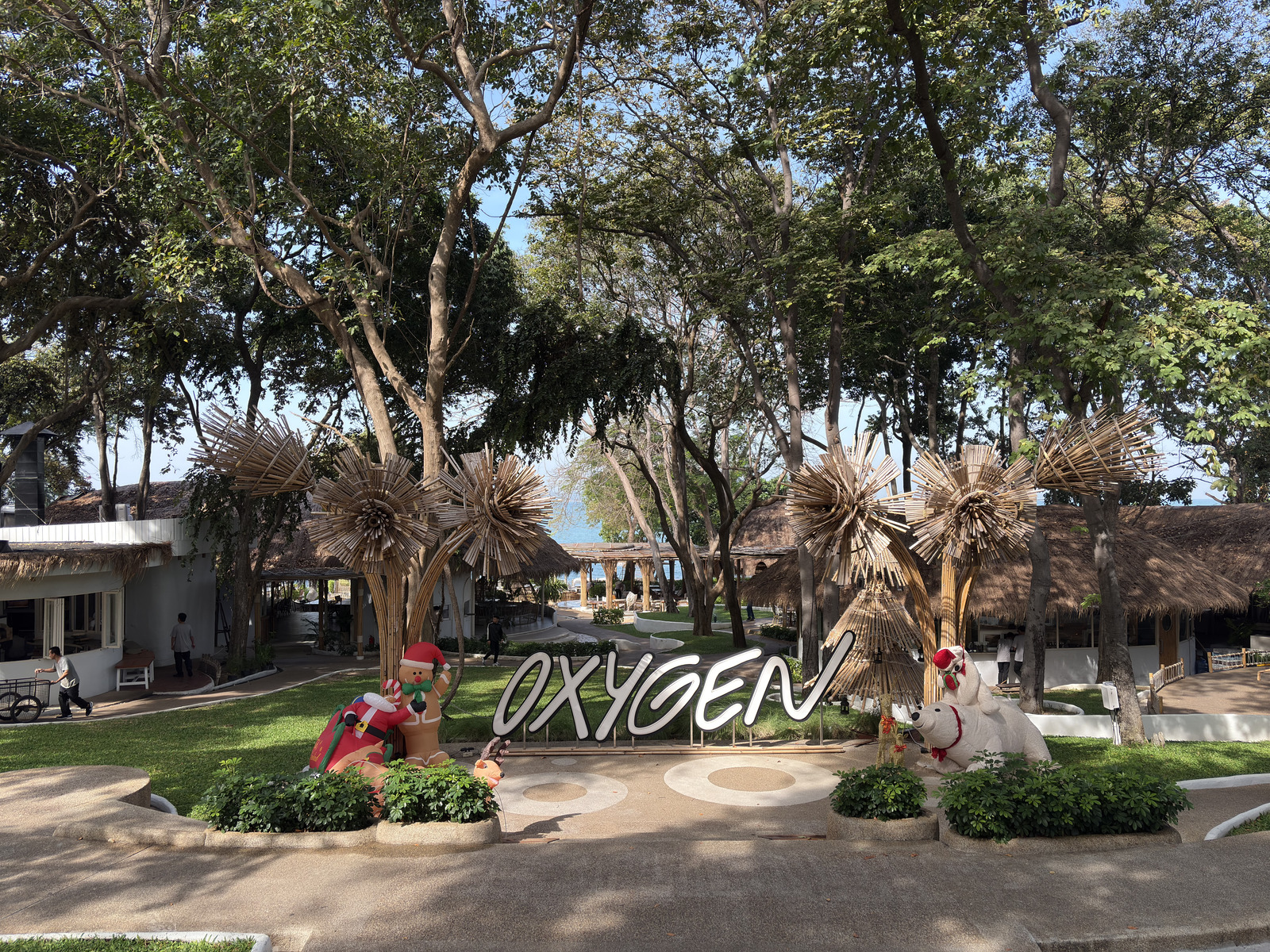 Picture Thailand Pattaya Oxygen Restaurant 2024-12 48 - Perspective Oxygen Restaurant