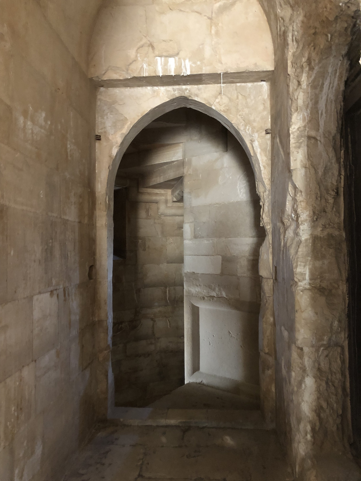 Picture Italy Castel del monte 2024-09 27 - Sight Castel del monte
