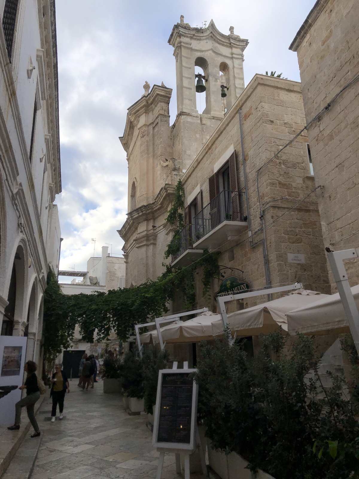 Picture Italy Polignano a mare 2024-09 97 - Shopping Mall Polignano a mare