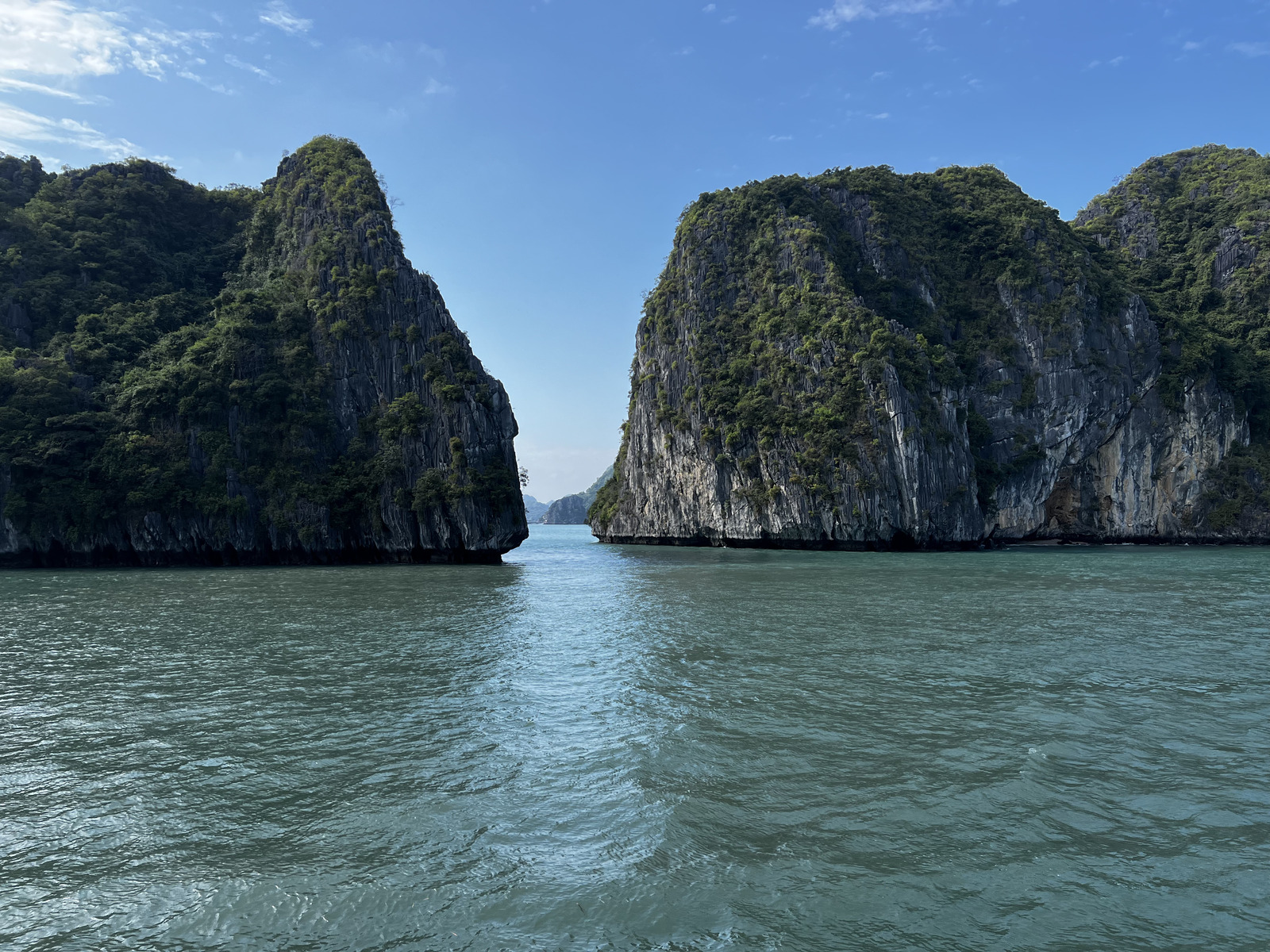Picture Vietnam Ha Long Bay 2024-01 15 - Photographer Ha Long Bay