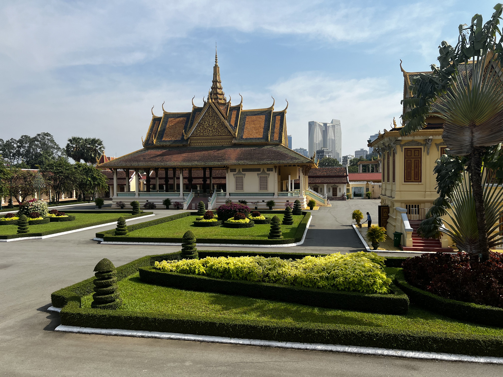 Picture Cambodia Phnom Penh Royal Palace 2024-01 45 - Photos Royal Palace