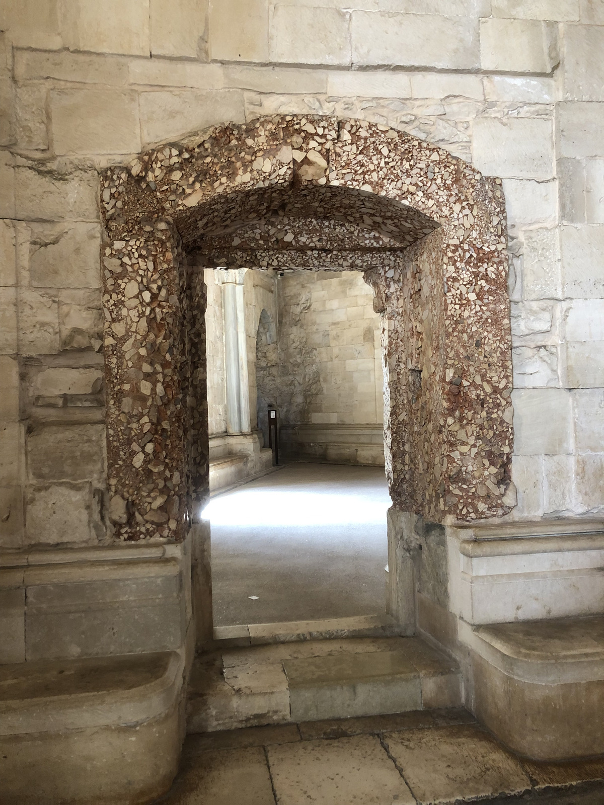 Picture Italy Castel del monte 2024-09 17 - Sight Castel del monte