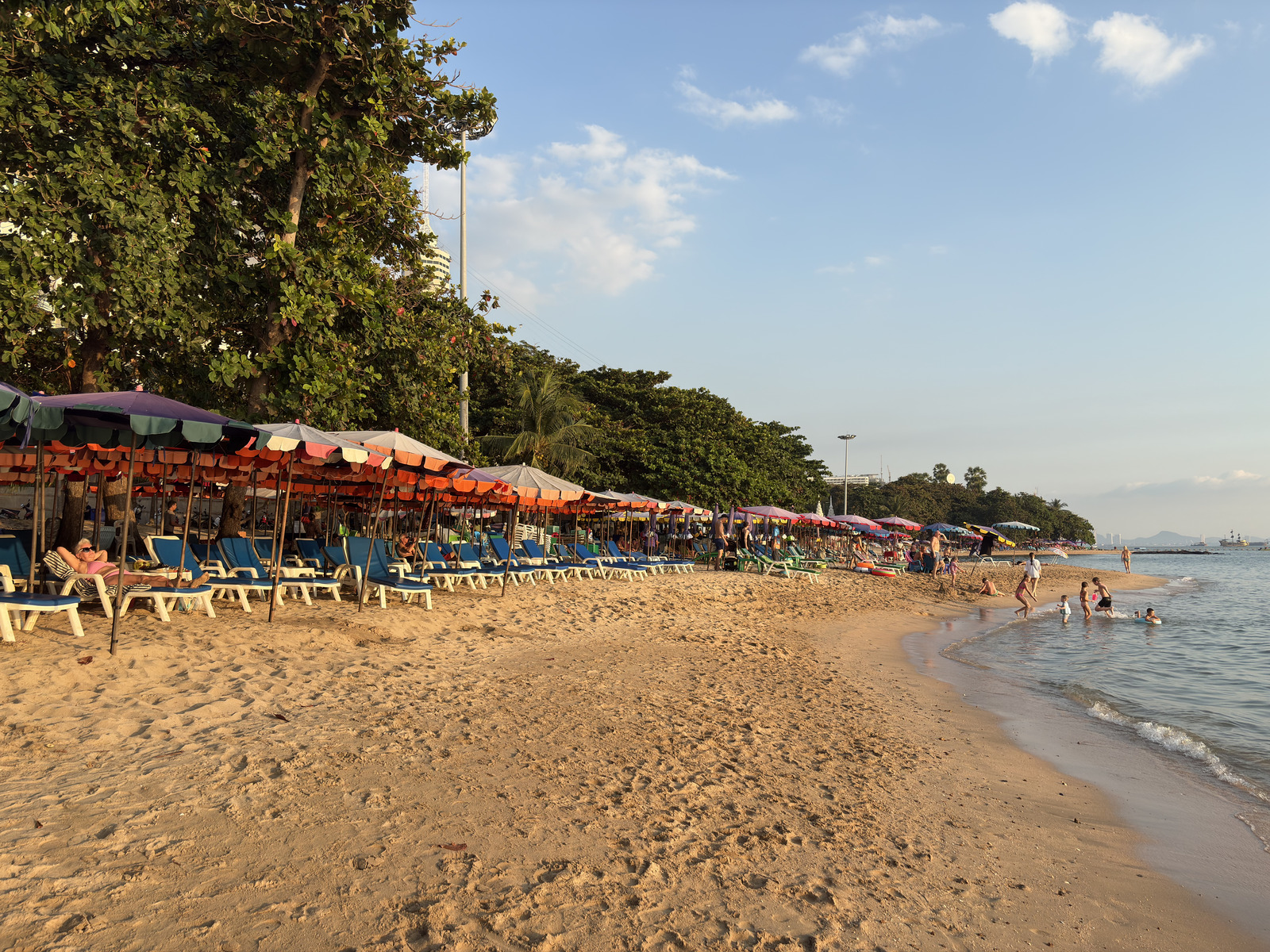 Picture Thailand Pattaya Dongtan beach 2025-12 2 - Discover Dongtan beach