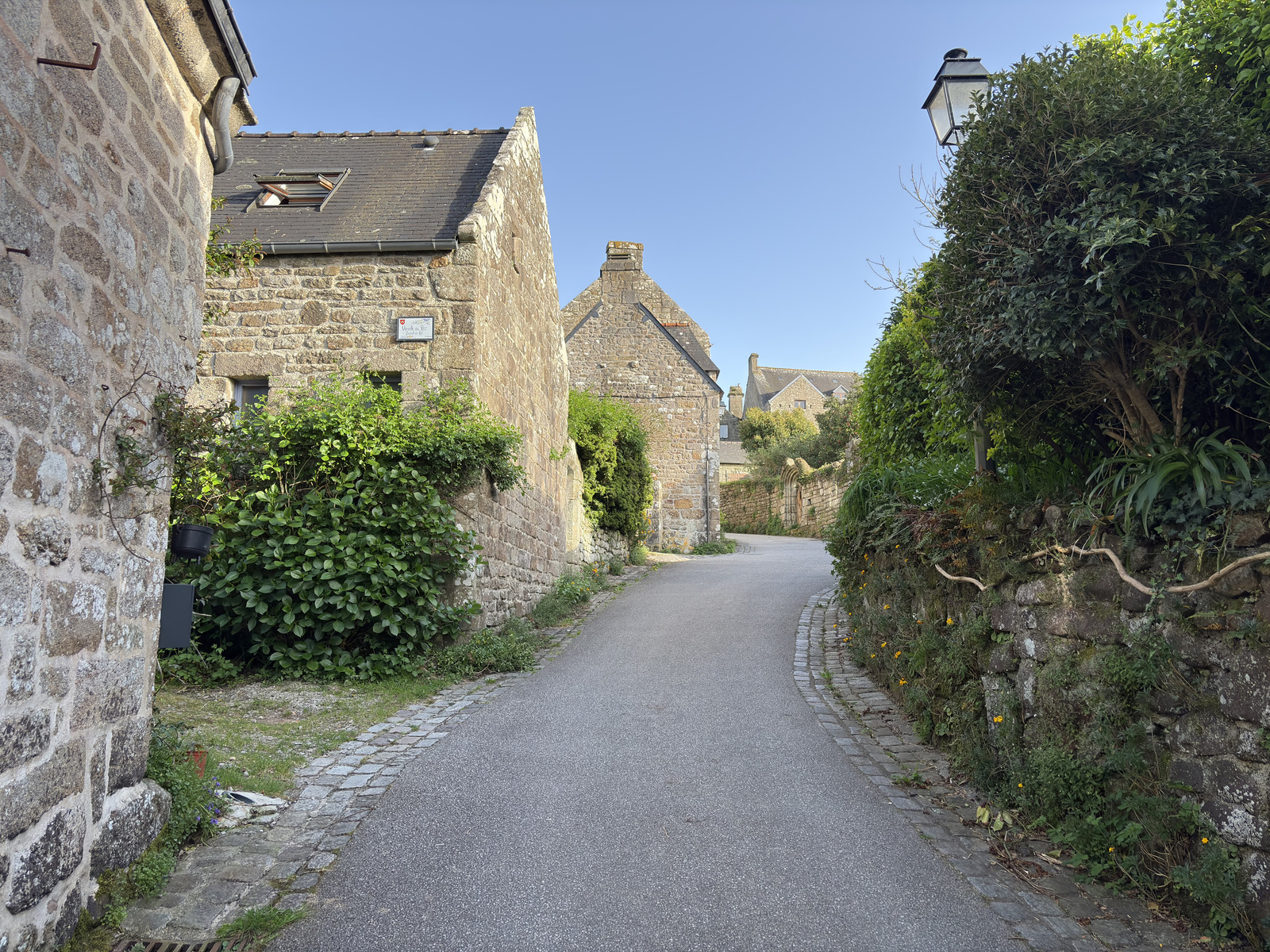 Picture France Locronan 2026-04 28 - Photographer Locronan