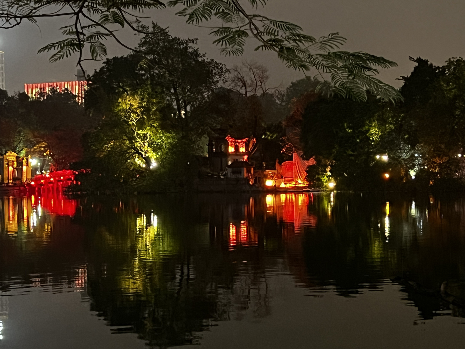 Picture Vietnam Hanoi Hoan Kiem Lake 2024-01 19 - Photos Hoan Kiem Lake