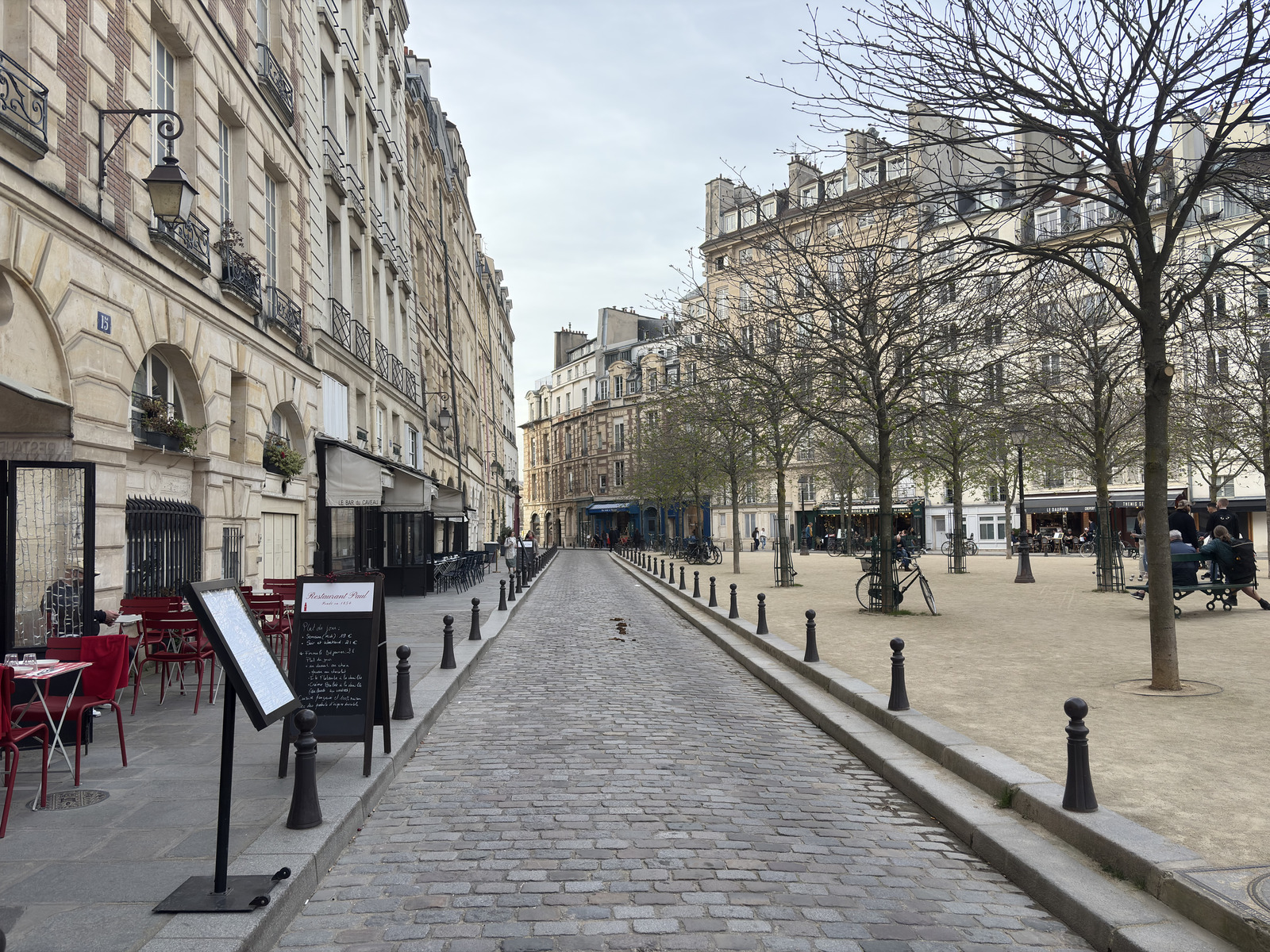 Picture France Paris Notre Dame 2025-03 27 - Road Notre Dame