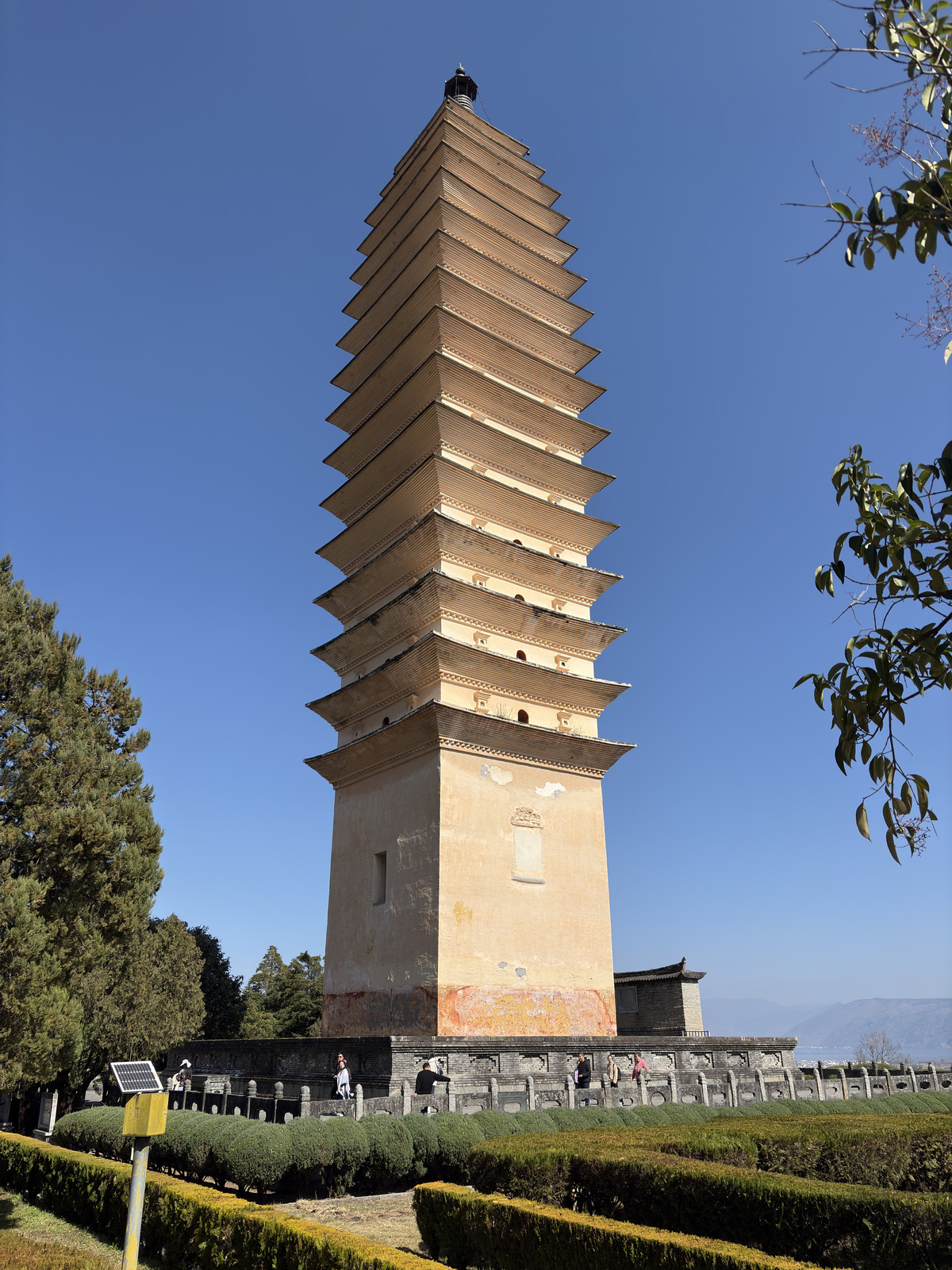 Picture China Dali Three pagodas 2026-01 40 - Flights Three pagodas