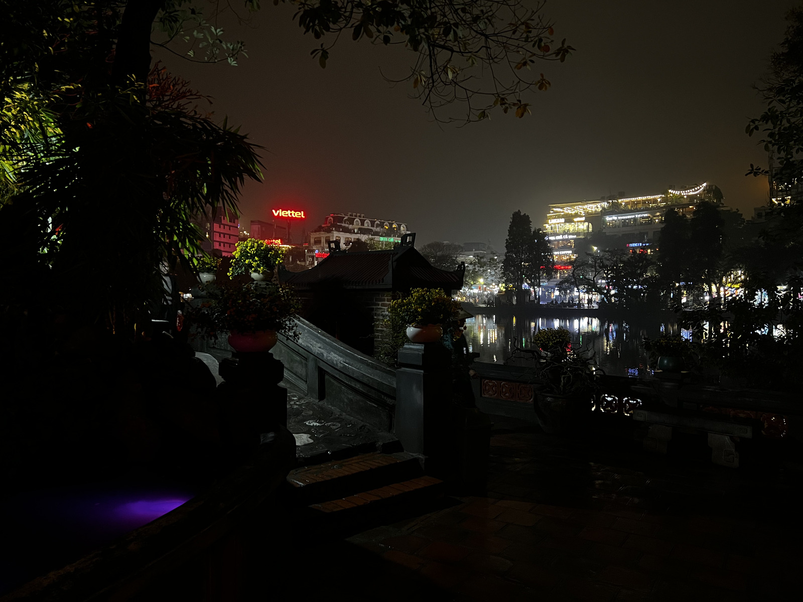 Picture Vietnam Hanoi Hoan Kiem Lake 2024-01 2 - Photographers Hoan Kiem Lake