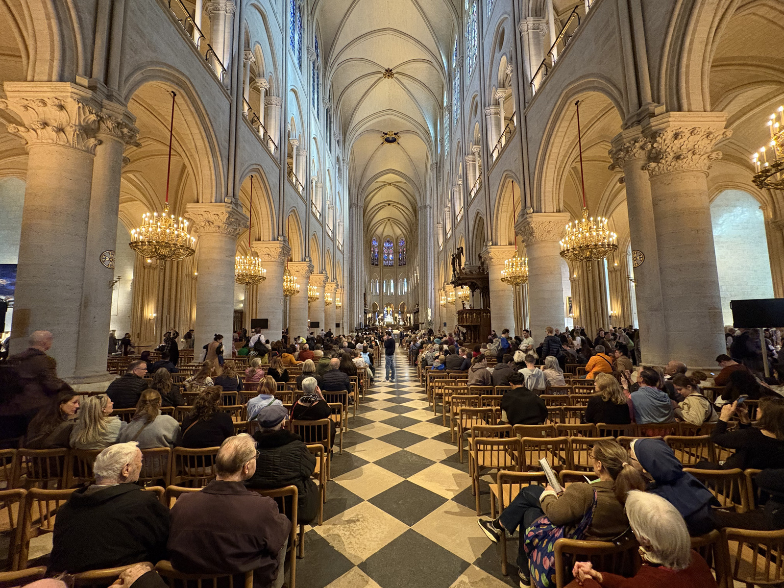 Picture France Paris Notre Dame 2025-03 18 - Flights Notre Dame