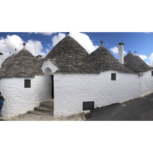 Picture Italy Alberobello 2024-09 113 - Perspective Alberobello