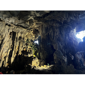 Picture Vietnam Ha Long Bay Sung Sot Cave 2024-01 34 - Tourist Sung Sot Cave