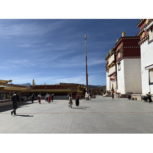 Picture China Shangri La 2026-01 223 - Road Shangri La