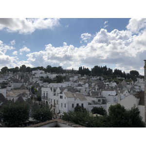 Picture Italy Alberobello 2024-09 62 - Store Alberobello