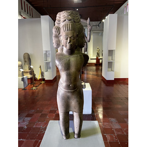 Picture Cambodia Phnom Penh Cambodia National Museum 2024-01 57 - Car Cambodia National Museum