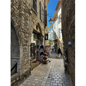 Picture France Vence 2024-04 66 - Car Vence