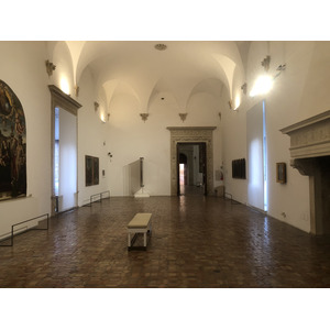 Picture Italy Urbino 2024-09 226 - Shopping Mall Urbino