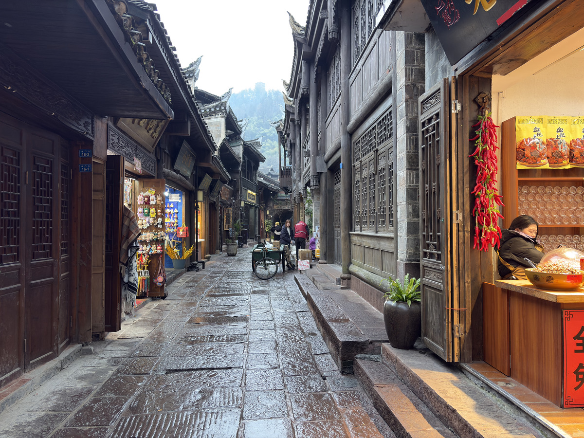 Picture China Fenghuang Ancient City 2026-01 62 - Street Fenghuang Ancient City