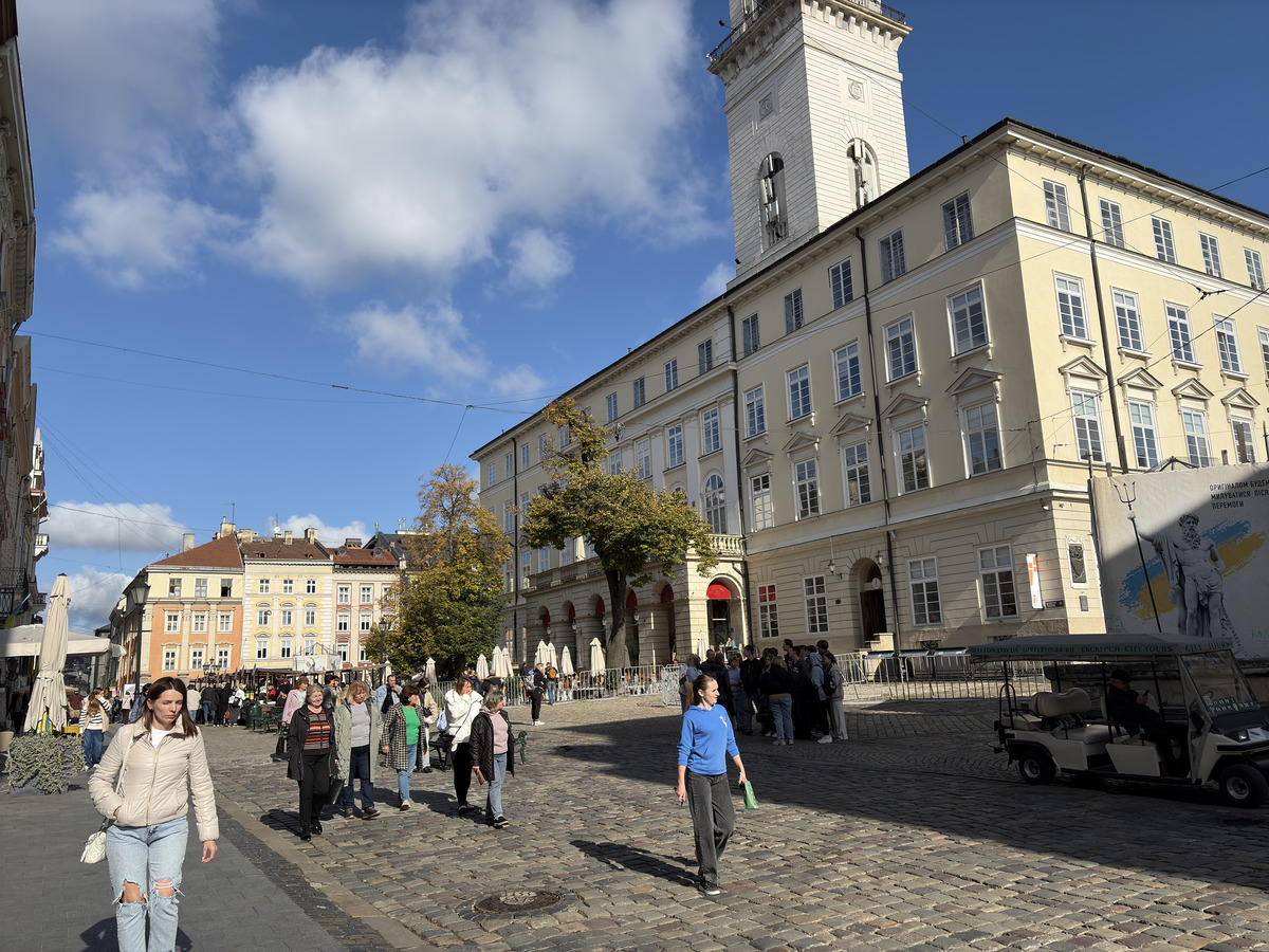 Picture Ukraine Lviv 2024-10 501 - Lakes Lviv