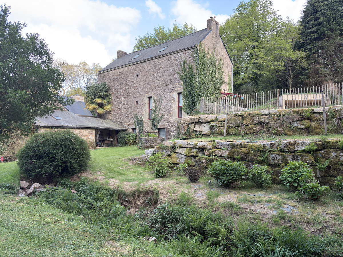 Picture France Local Mendon 2026-04 1 - Rentals Local Mendon