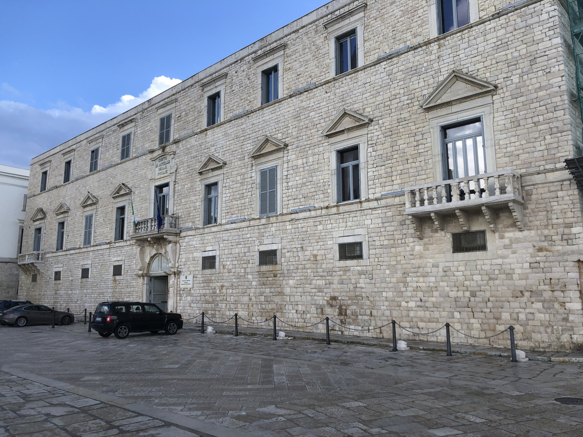 Picture Italy Trani 2024-09 112 - Resorts Trani