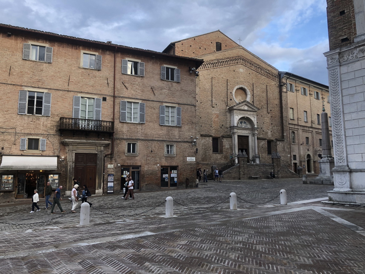 Picture Italy Urbino 2024-09 412 - City Sight Urbino