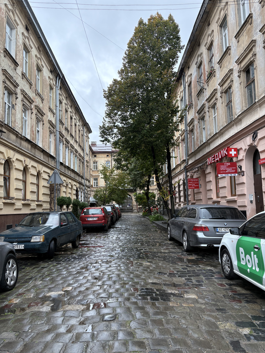 Picture Ukraine Lviv 2024-10 488 - Night Lviv
