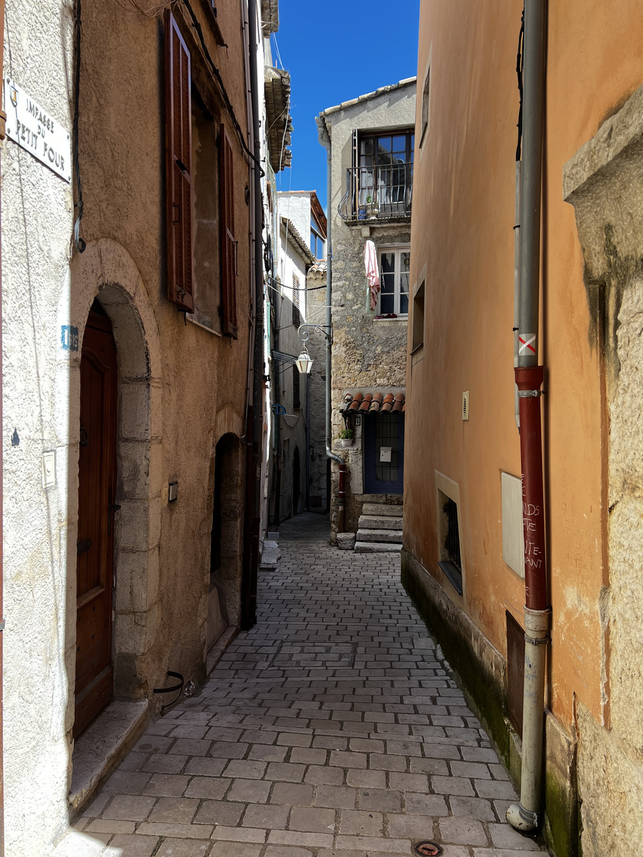 Picture France Vence 2024-04 3 - Hotels Vence