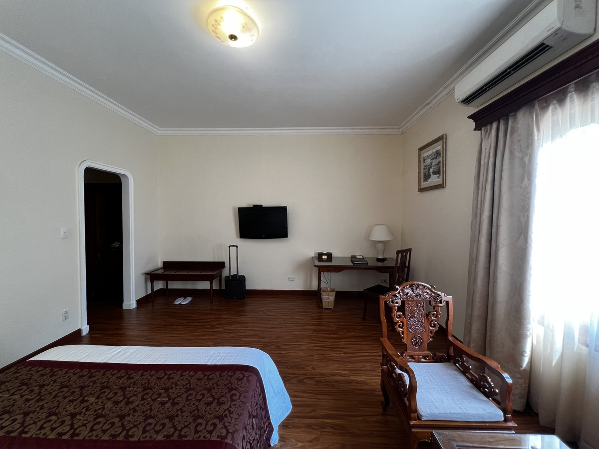 Picture Vietnam Saigon Continental Hotel 2024-01 10 - Savings Continental Hotel
