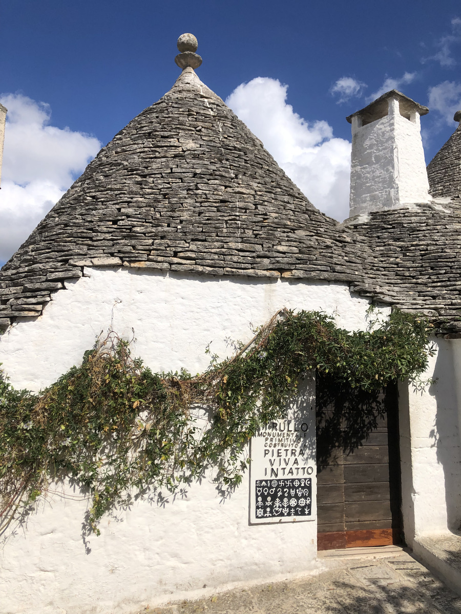 Picture Italy Alberobello 2024-09 8 - Streets Alberobello