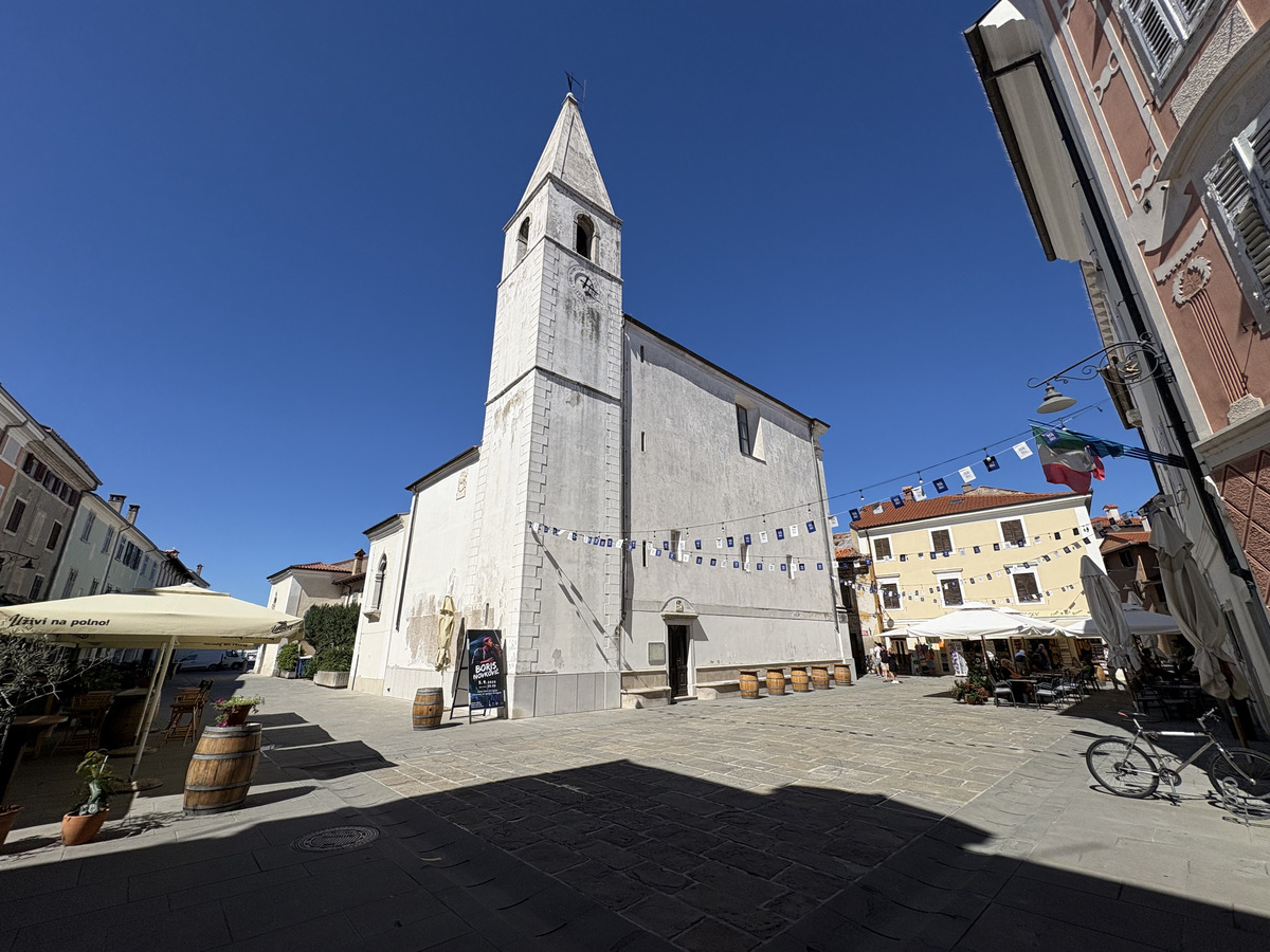 Picture Slovenia Izola 2025-09 16 - Rooms Izola
