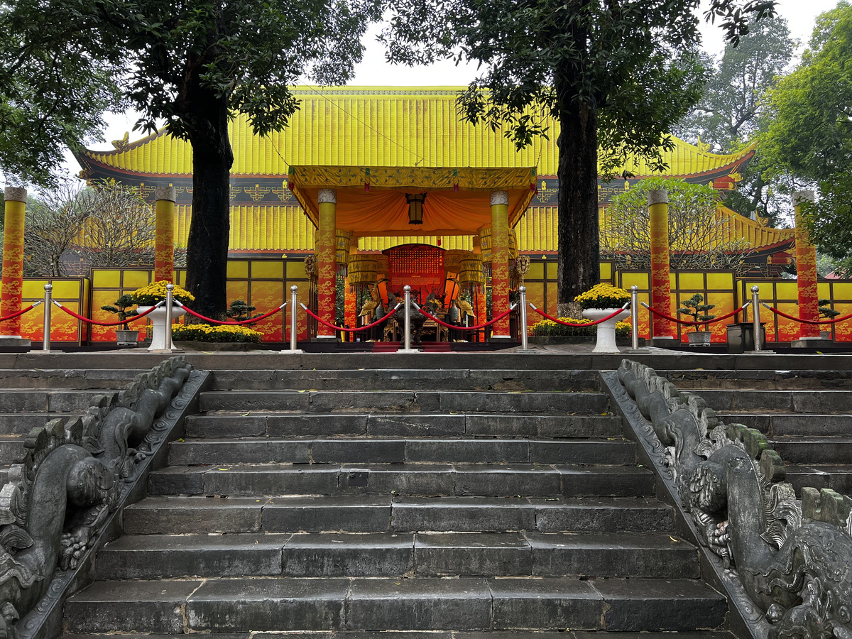 Picture Vietnam Hanoi Thang Long Citadel 2024-01 14 - To see Thang Long Citadel