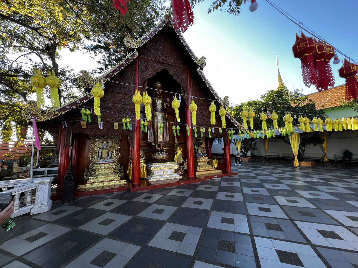 Picture Thailand Chiang Mai Doi Suthep 2024-01 21 - Hotel Pool Doi Suthep