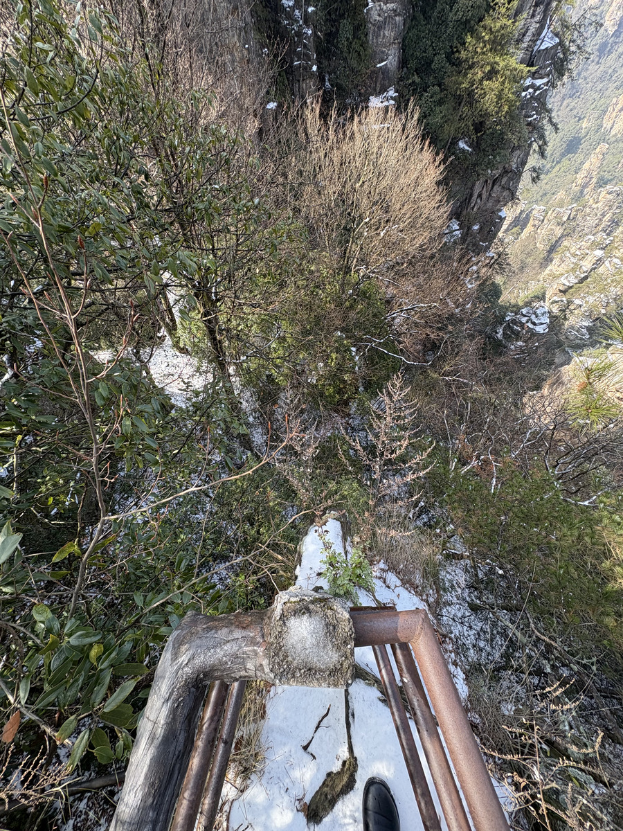 Picture China Zhangjiajie Tianzi Mountrain 2026-01 128 - To see Tianzi Mountrain