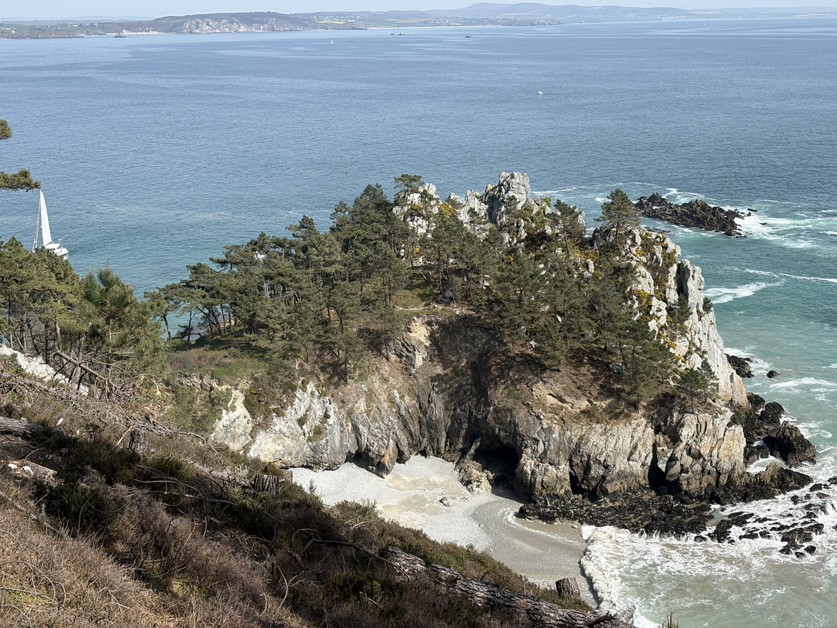 Picture France Crozon Ile Vierge Beach 2026-04 18 - City Sight Ile Vierge Beach
