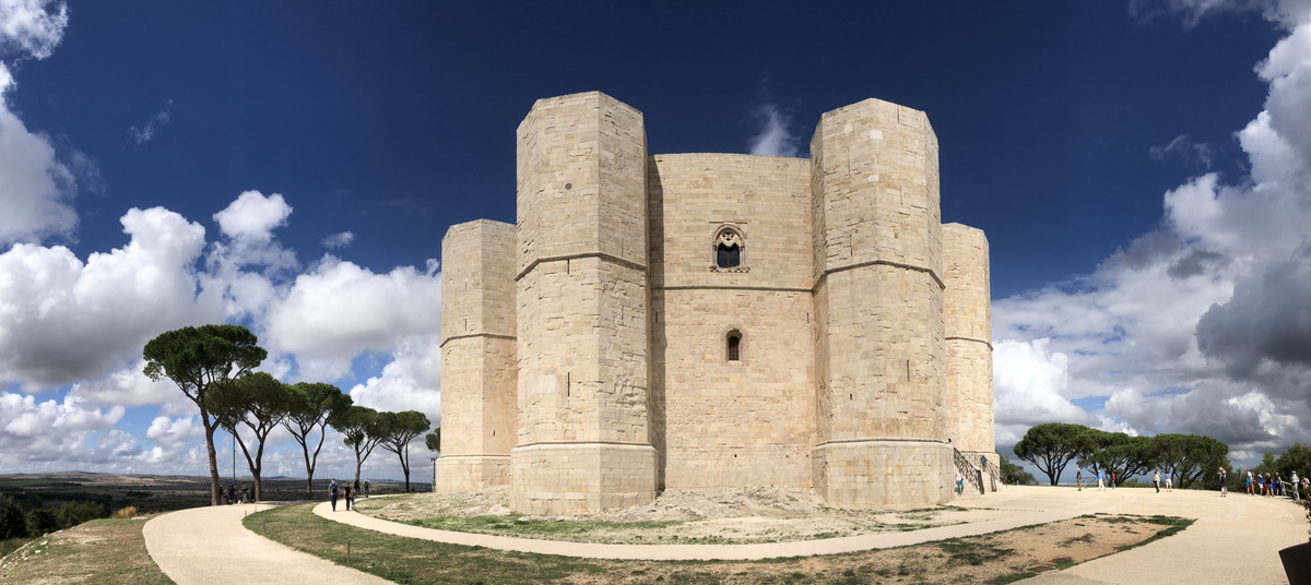 Picture Italy Castel del monte 2024-09 65 - Spring Castel del monte
