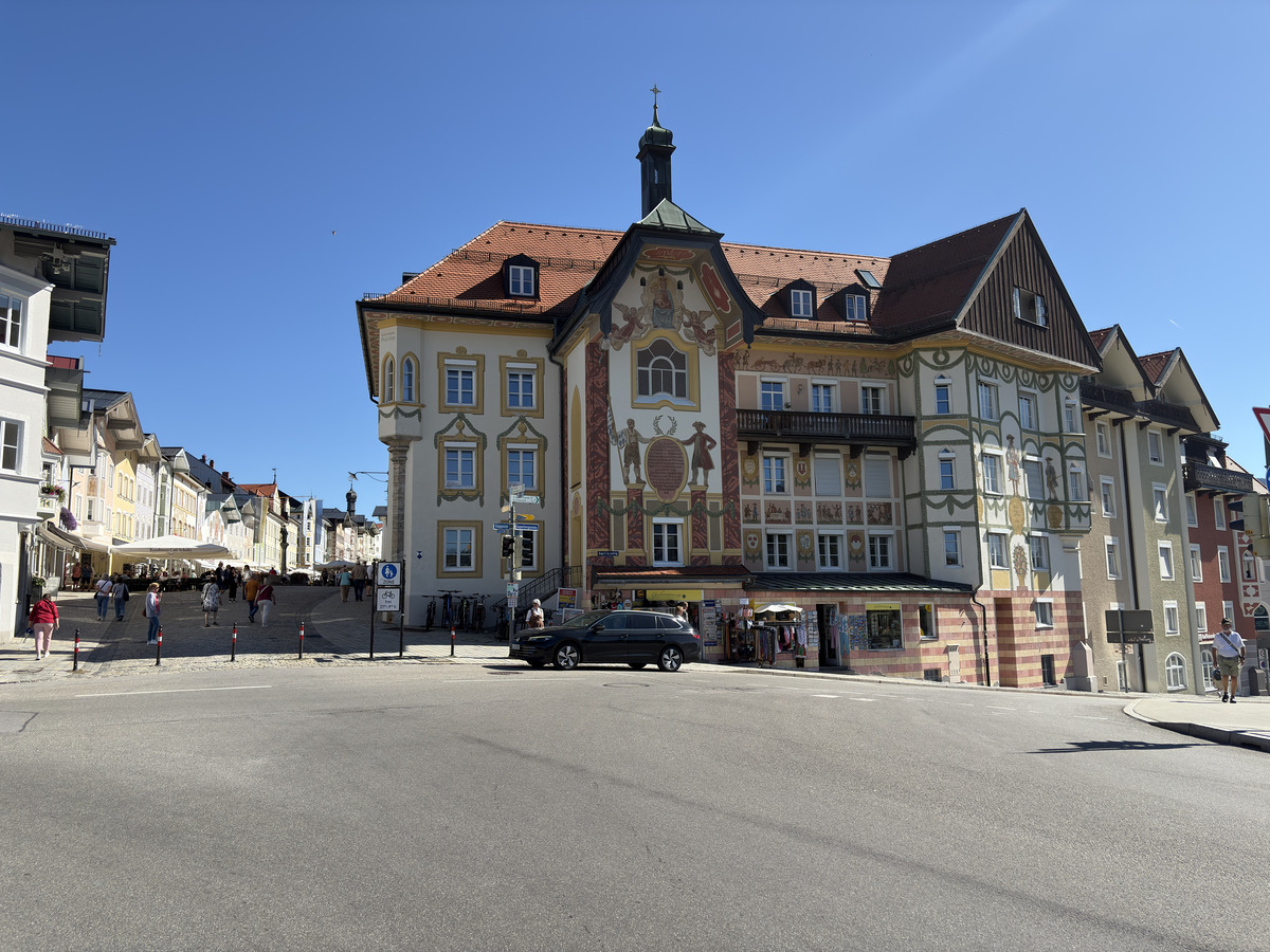 Picture Germany ⁨Bad Tolz⁩ 2025-09 27 - Streets ⁨Bad Tolz⁩
