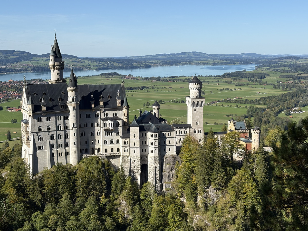 Picture Germany Neuschwanstein 2025-09 35 - Lakes Neuschwanstein
