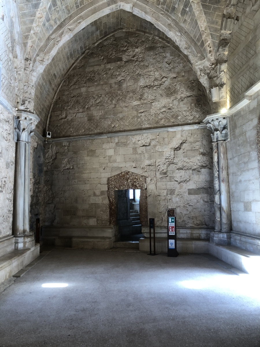 Picture Italy Castel del monte 2024-09 22 - Walking Street Castel del monte