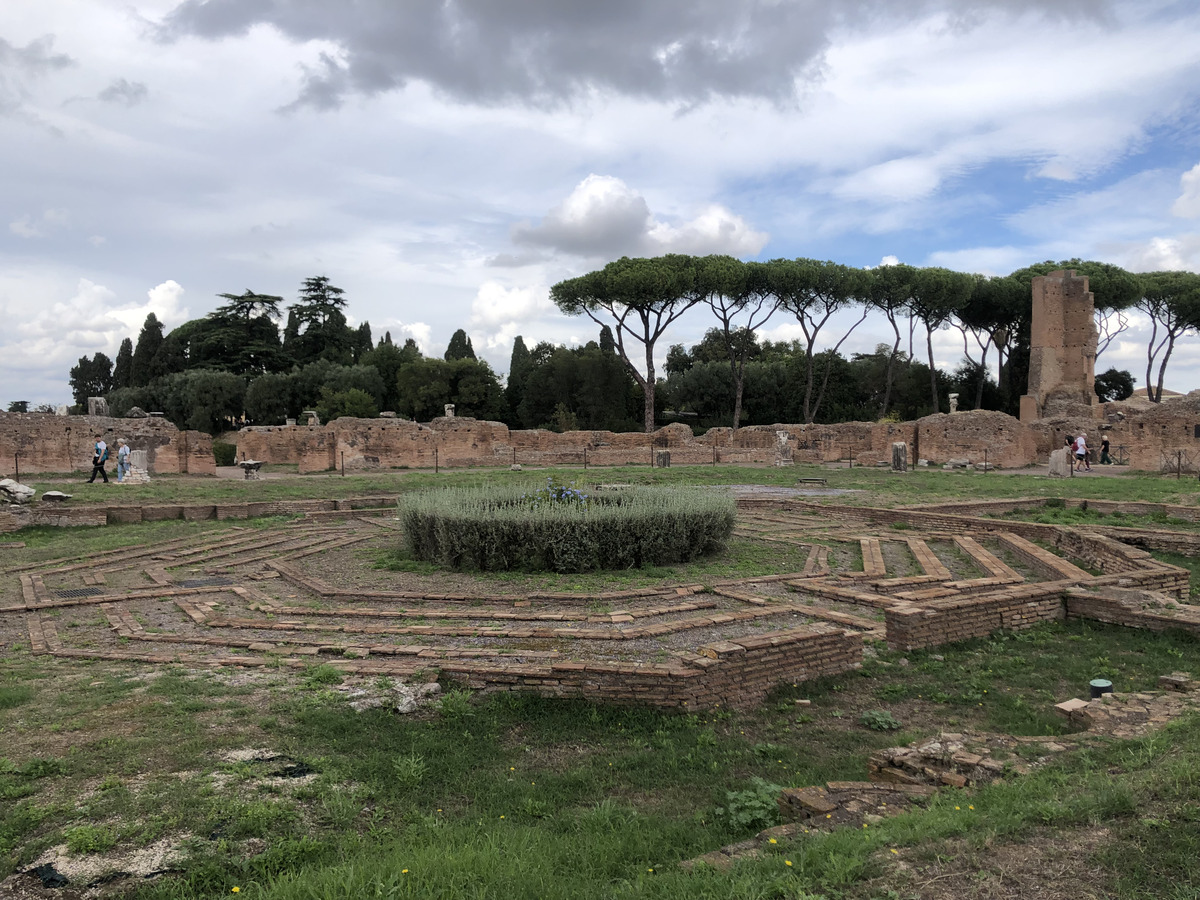 Picture Italy Rome Roman Forum 2024-09 72 - Hotel Roman Forum
