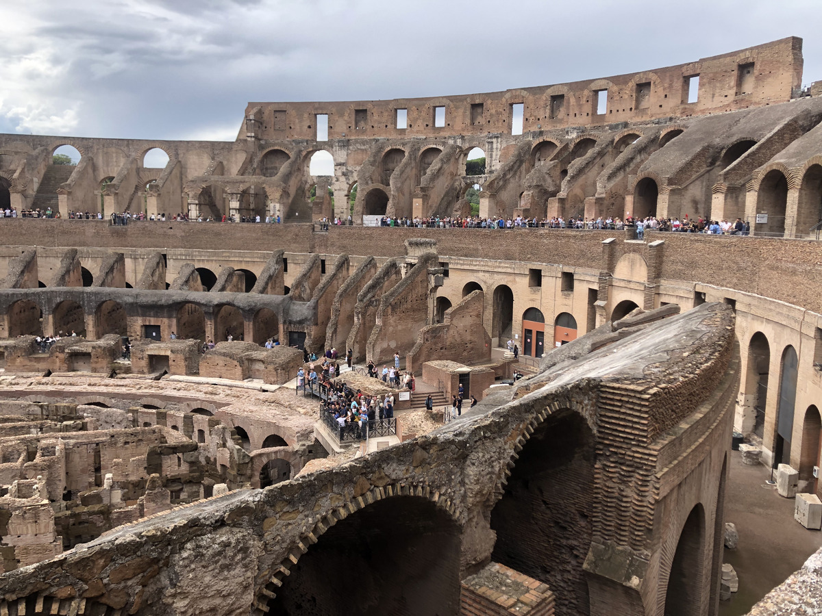 Picture Italy Rome The Colosseum 2024-09 9 - Winter The Colosseum