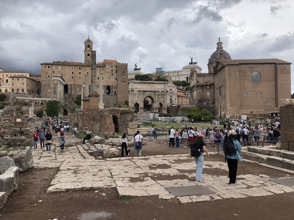 Picture Italy Rome Roman Forum 2024-09 21 - Hot Season Roman Forum