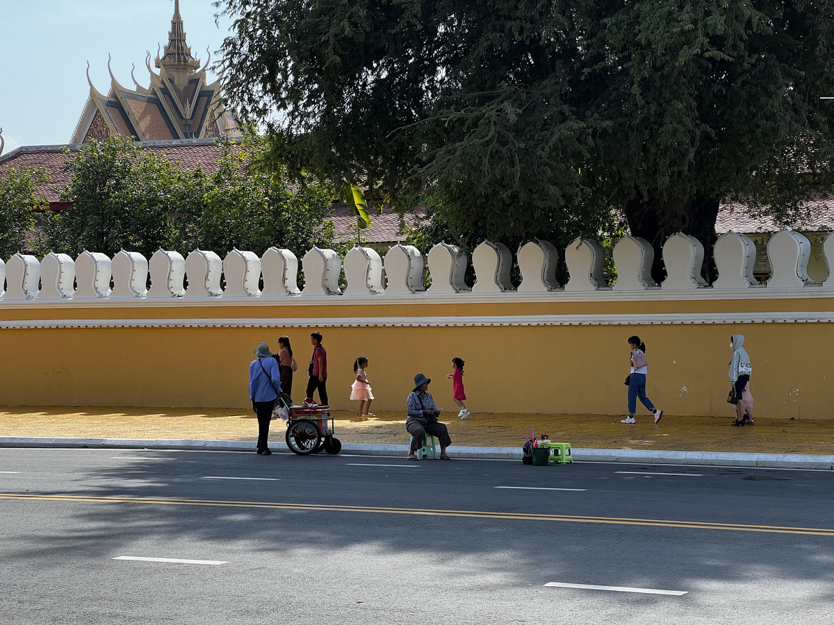 Picture Cambodia Phnom Penh Royal Palace 2024-01 29 - Resort Royal Palace